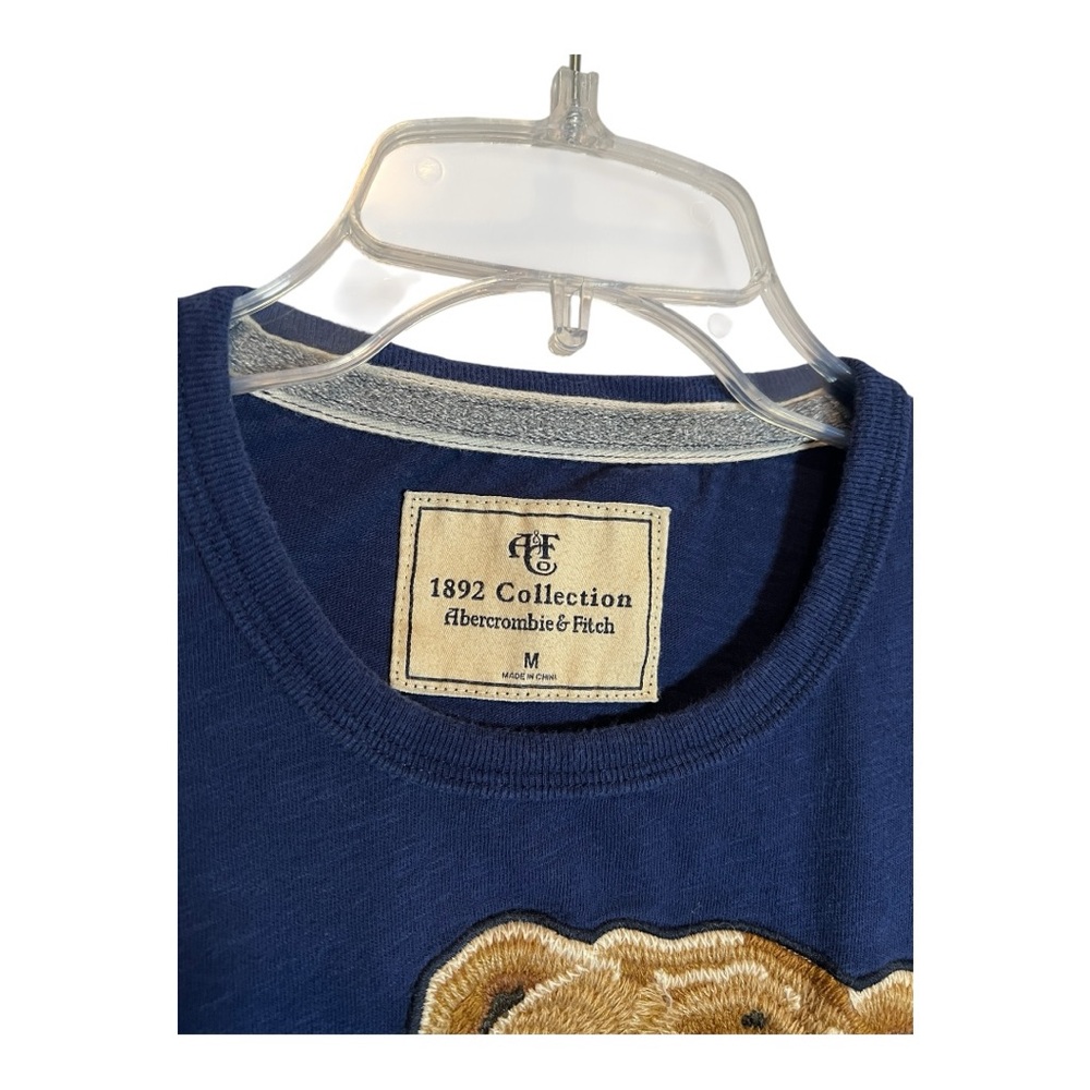 Abercrombie & Fitch Navy Blue T-shirt Embroidered Bear Size Medium - Picture 3 of 6